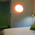 カンパニール センター ガール ホテル