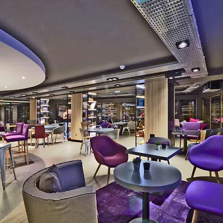 Campanile Centre - Gare 3* Νανσύ