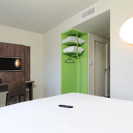 Hotel Campanile Centre - Gare Nancy