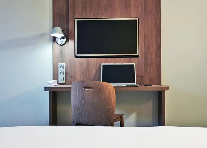 Campanile Centre - Gare Otel Nancy