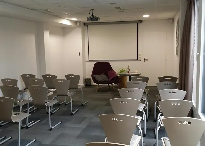 Campanile Centre - Gare Otel