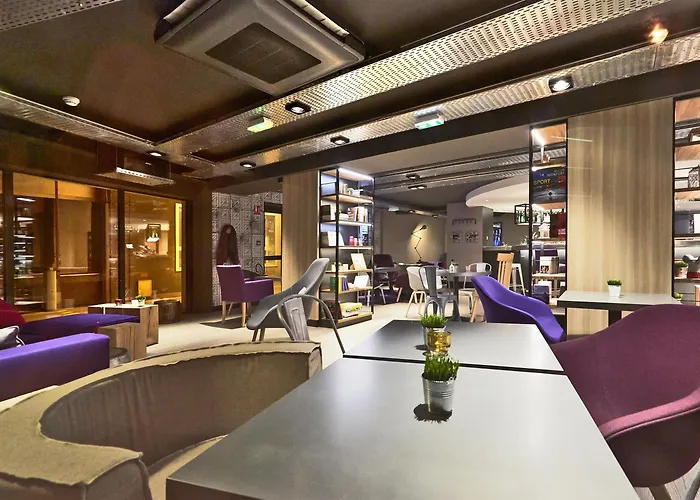 Campanile Centre - Gare Otel