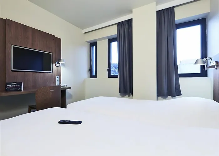 Campanile Centre - Gare Otel